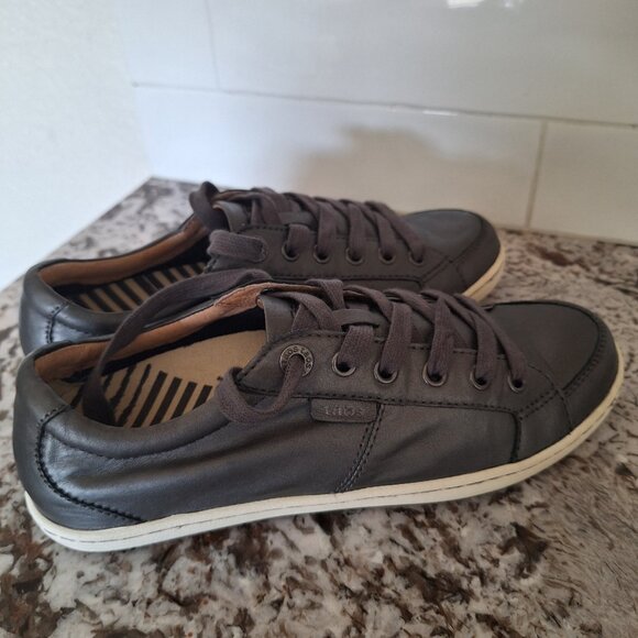 TAOS leather sneakers size 8M - Picture 3 of 9